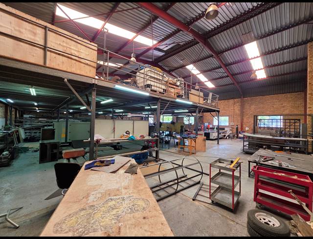 1,199M² FACTORY FOR SALE IN KYA SANDS